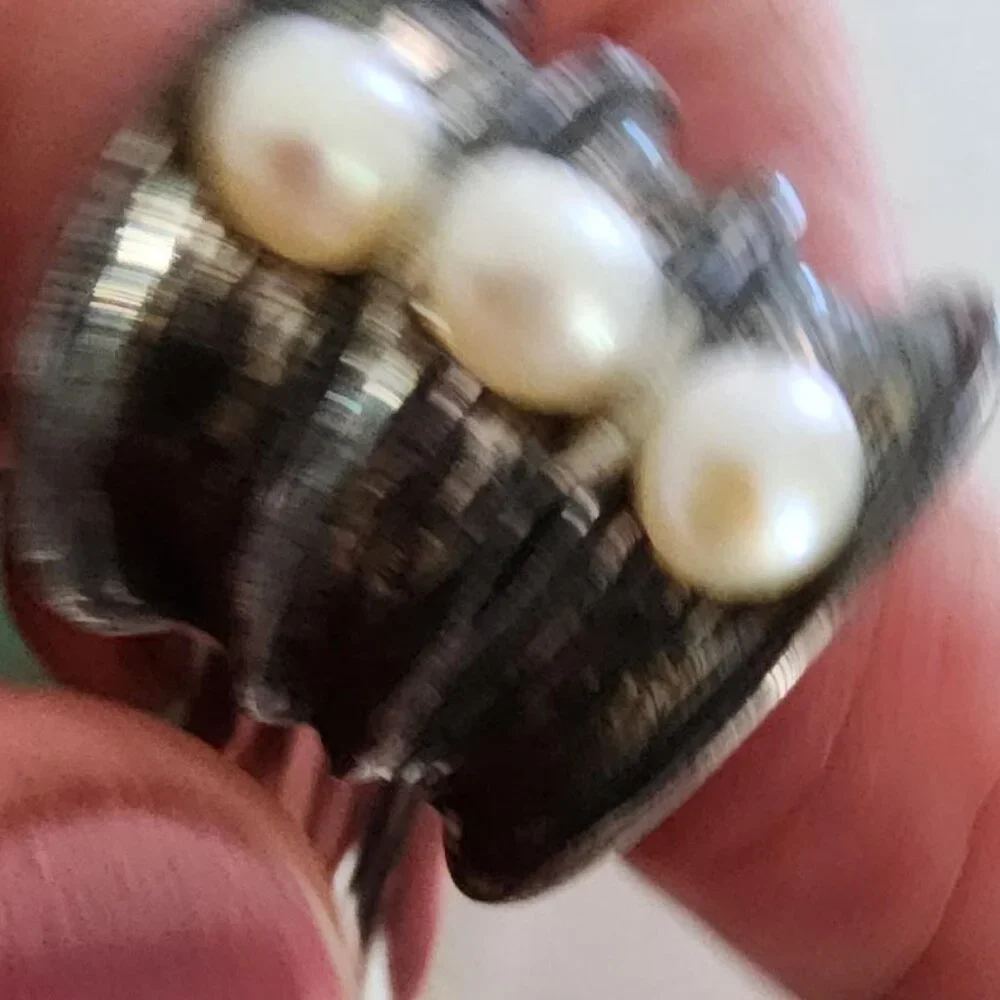 Vintage Sterling and Pearl Ring - size 6.5